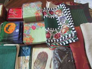 lot 84 image: various types of holiday napkins and place mats new