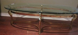 lot 14 image: Brass base glass top table coffee table, very nice great condition-n175623