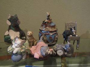 lot 99 image: Cat dcor  lot includes,  cat in basket, wall clock, sitting in chair and more