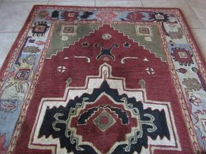 lot 127 image: Royal palace handmade rug 5ft8ft, southwestern style, owner had a cat