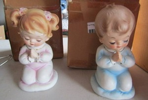lot 137 image: LEFTON  baby boy and baby girl nightlights qty 2