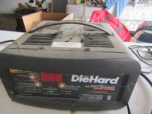 lot 160 image: Die hard battery charger
