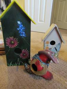 lot 168 image: 14 tall yellowgreen bird house , 8 cowboy red bird- bird 10 bird house