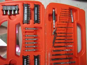 lot 180 image: B&D drill set in case
