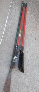 lot 218 image: Post hole digger, rock bar