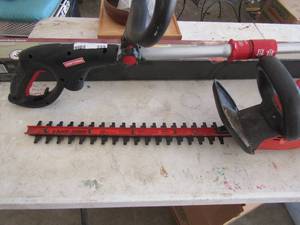 lot 223 image: Craftsman electric weed eater, B&D 20 hedge trimmer electric