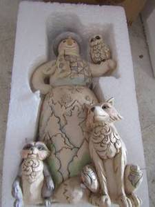 lot 11 image: Jim Shores collectables. White woodland snowman with woodsy scene figuring #4053