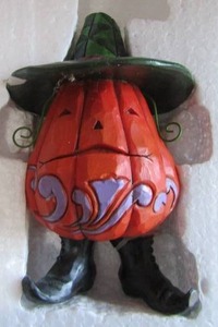 lot 269 image: JIM SHORES 4027797 pint size Halloween jack-o-lantern leg and hat is broken - Jim shores collection
