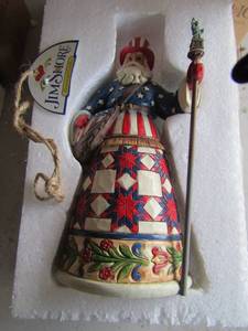 lot 276 image: 4027704 perfectly festive in all fifty states - Jim shores collection