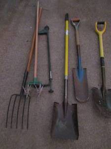 lot 196 image: pic rakes, shovels, hand tiller and more