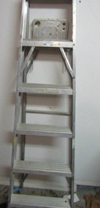 lot 200 image: 6ft aluminum Step Ladder