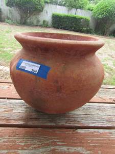 lot 290 image: red pottery planter pot