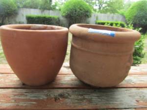 lot 296 image: 2 red clay planter pots