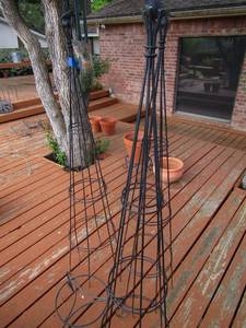 lot 309 image: 3 Vine TREILLSES   with bird dcor on top   all are metal, like new condition, 64 tall