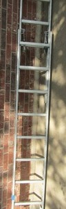 lot 311 image: Aluminum extension ladder  16 OR 18 FT