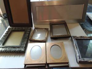 lot 376 image: Decorative frames 3x4, 5x7, 5 x 12