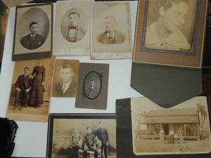 lot 406 image: Vintage Photos