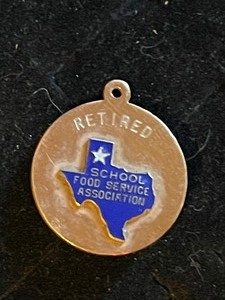 lot 435 image: Retired School pin Marked 10 KGF