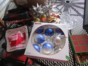 lot 344 image: Christmas lot  - , Ornaments- &  DECOR
