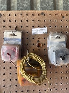 lot 709 image: qty 3 electrical wire