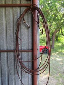 lot 601 image: Two cable with hooks on end