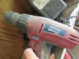 lot 627 image: Northern drills with chargers and batteries qty 2