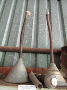 lot 635 image: Transmission fluid funnels qty 3