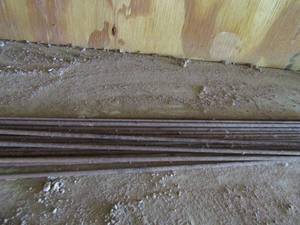 lot 643 image: short and long welding rods