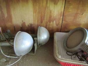 lot 645 image: 2 aluminum horns, vintage electric light