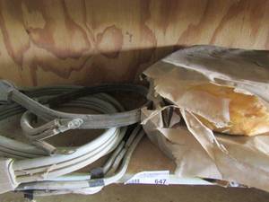lot 647 image: washer and or dryer plugs