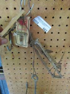lot 662 image: Mouse traps, Hog foot traps