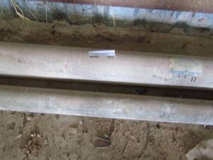 lot 664 image: Heavy duty gas piping pieces