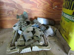 lot 691 image: faucet parts