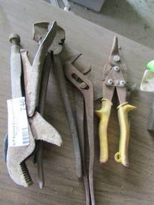 lot 746 image: VISEGRIPS , plyers, tin cutter