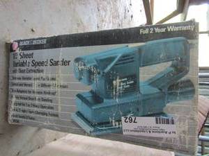 lot 762 image: 13 sheet speed sander
