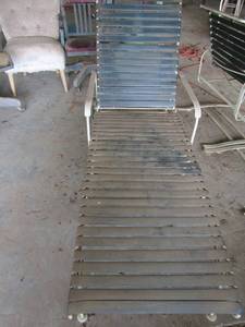lot 777 image: chase lounge white and green
