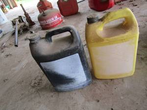lot 786 image: 2 jugs of ANTIFREEZE