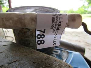 lot 788 image: various oils used for tractors and such