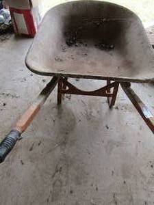 lot 803 image: wheel barrel