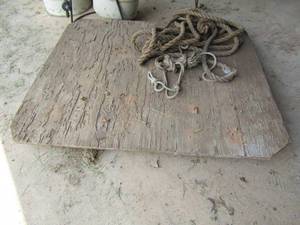 lot 804 image: wooden cart with wheels for easy moving