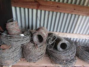 lot 808 image: lots of barbed wire