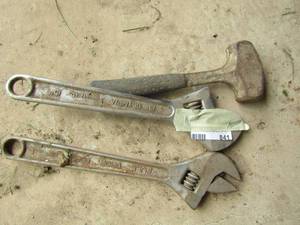 lot 841 image: Olympia crescent wrenches qty 2, hammer
