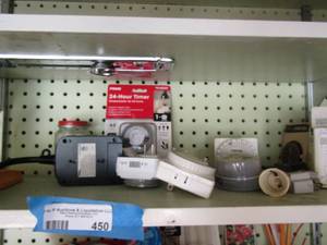 lot 450 image: tool lot ac adapter,24-hour timer plug, dusk till dawn light sensor and various other outlets