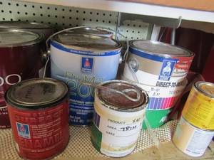 lot 475 image: oil base gloss, exterior acrylic latex, wood finish and more