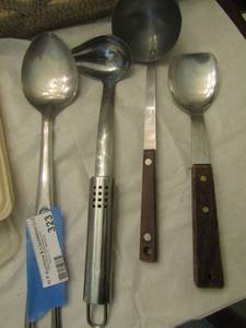 lot 323 image: serving utensils, ladle x2, serving spoonx2