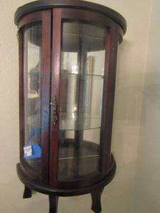 lot 348 image: 22x13x7 hanging 3 tier glass shelf has door that pulls open