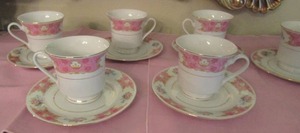 lot 364 image: Truly Tasteful fine China 6 cups and saucers