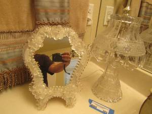 lot 385 image: clear glass floral design lamp 15 in tall, 12 in tall mirror with stand