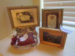 lot 83 image: small photos a mothers love poem, soap dish, ocean photo and sisters poem framed photo
