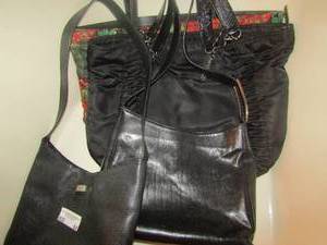 lot 84 image: lot of purses qty 4 the sak, Florence,